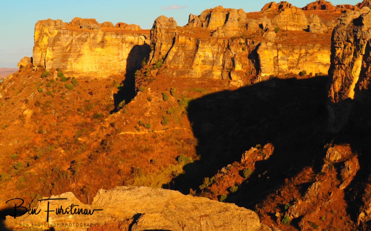 Bara tribe graveyard 