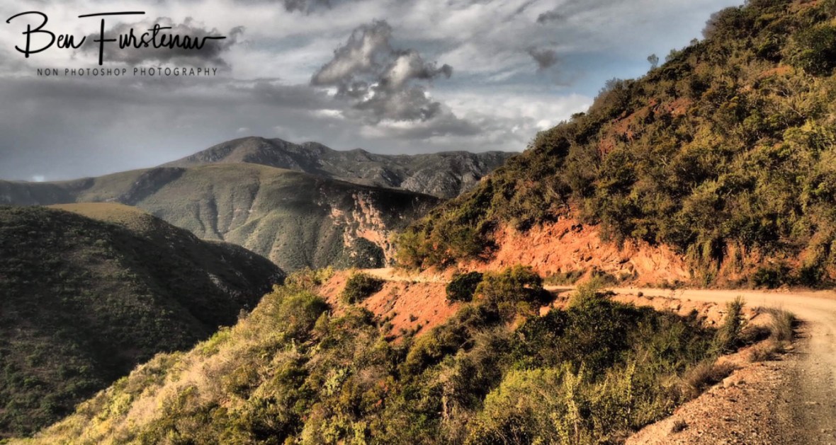 A narrow track through Baaviankloof 