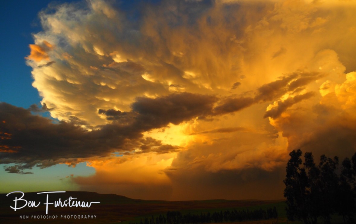 A dramatic cloud formation at sunset over the Drakenberg foothills