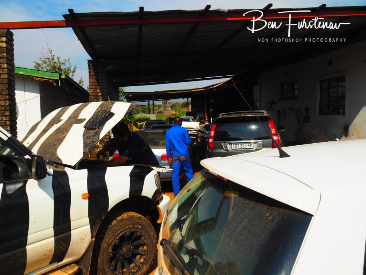 Zimba and the mechanic, Sabie 