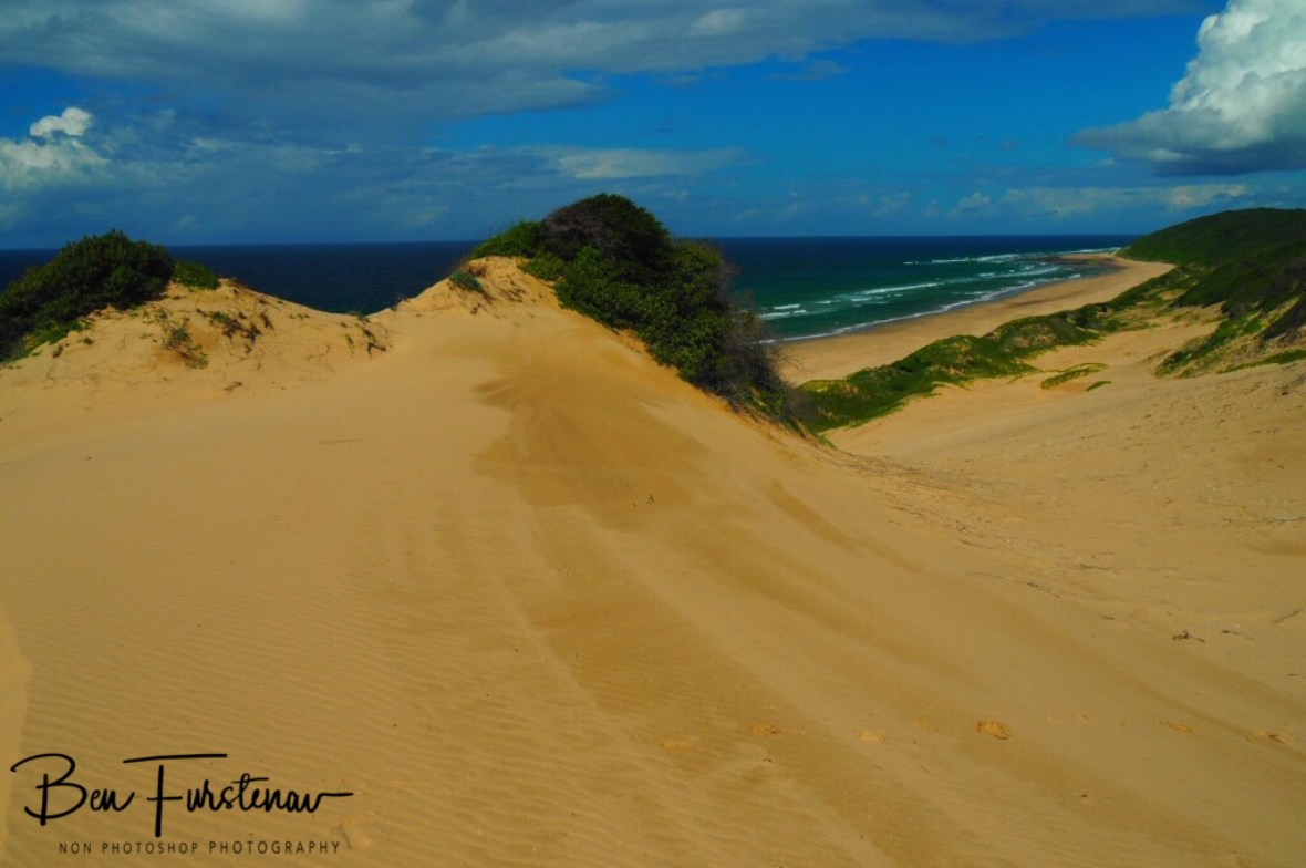 Towering red sand dunes, Machangulo Peninsula 