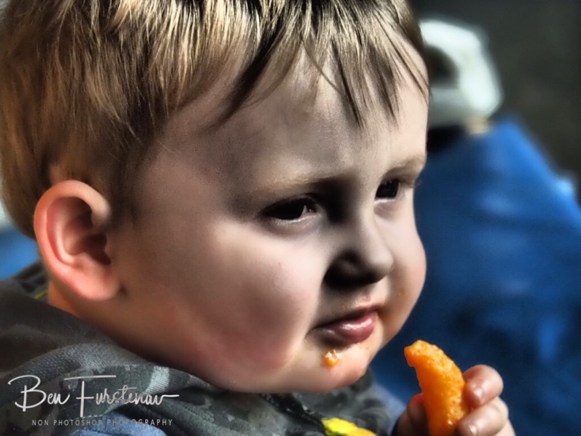 Young entertainer Miles, Sabie