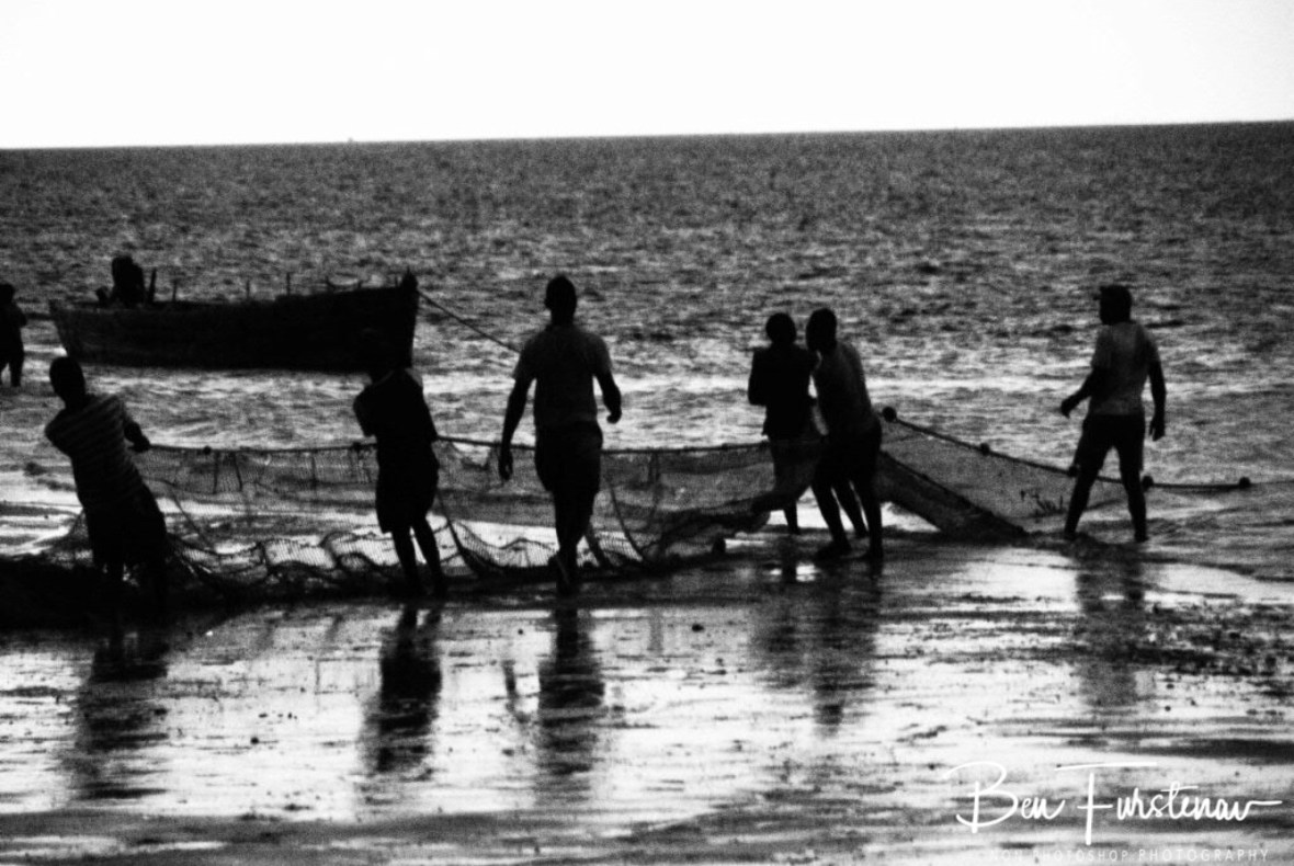 Getting closer, Vilankulo, Mozambique