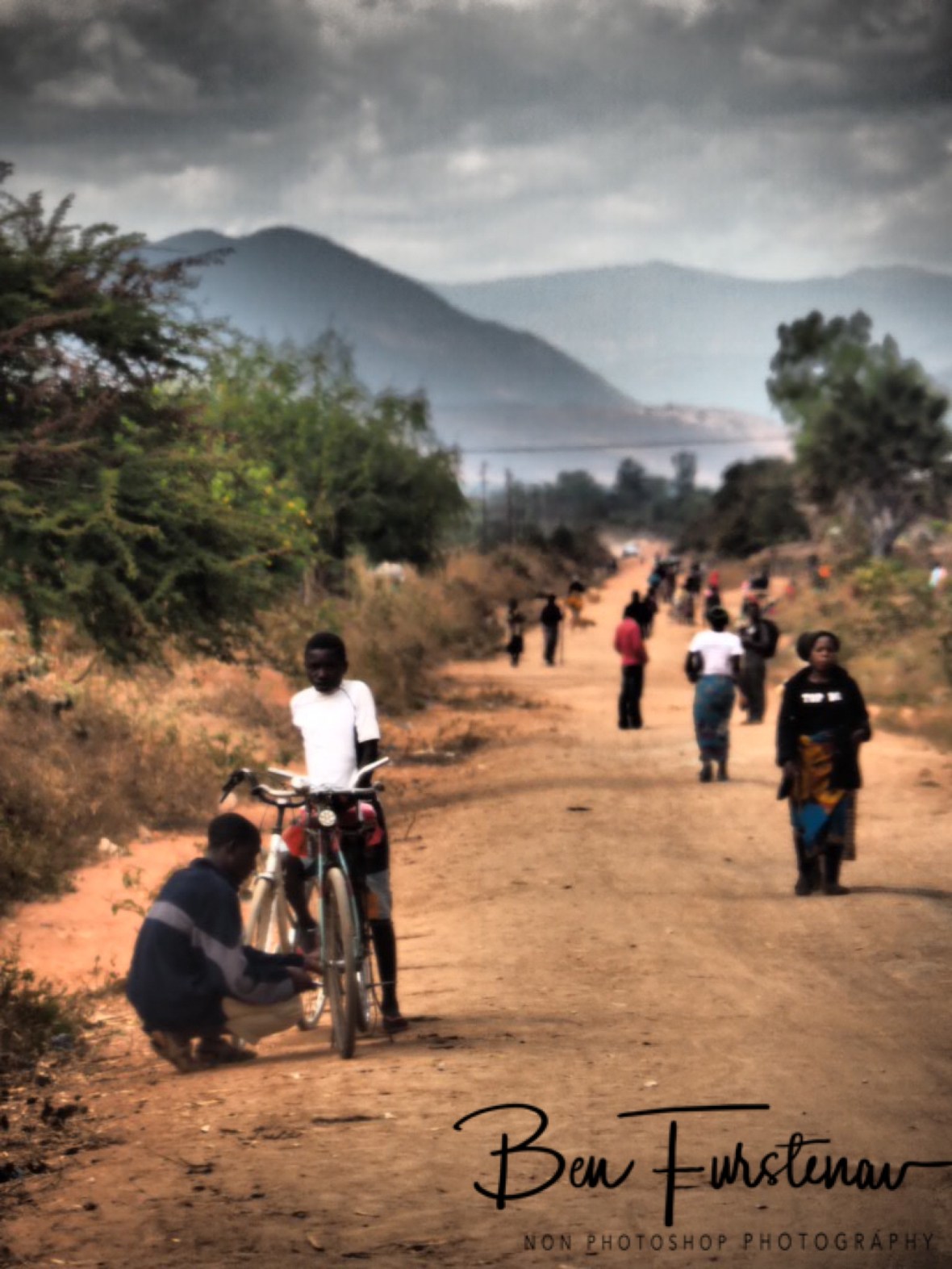 Quick fix on side off the road, Northern Region, Malawi 