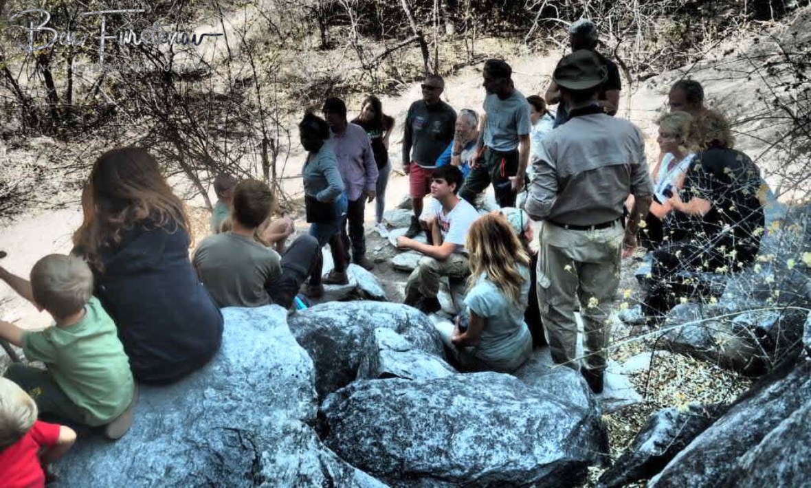 Italian bushmen and women, Tsolido Hills, Kalahari desert, Botswana