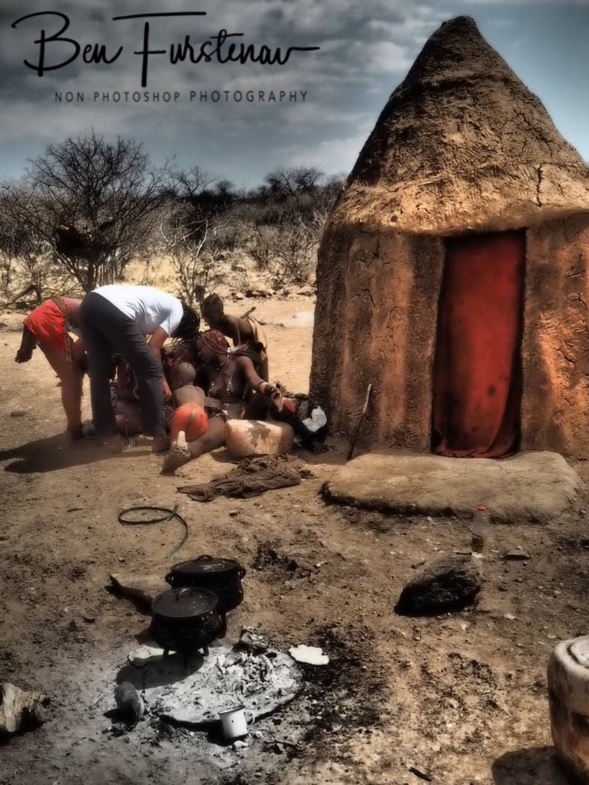 Hope the food won’t get burnt, Omusaona Himba Village, Kamanjab, Namibia