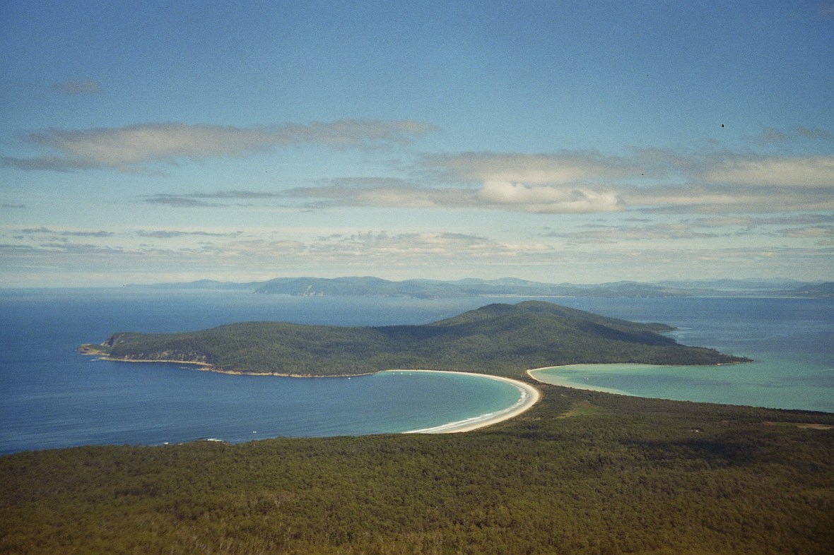 Stunning Tasmanian coastline, Wineglass Bay, Australia
