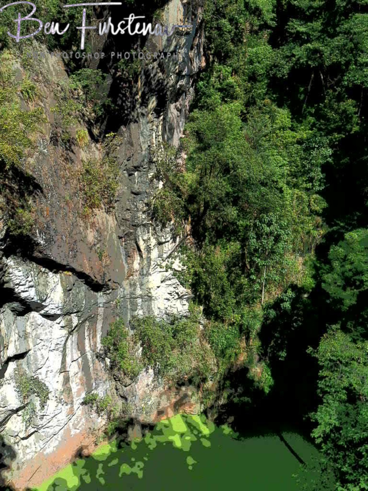 Crater lake st Mount Hypipamee National Park, Atherton Tablelands, Far North Queensland, Australia 