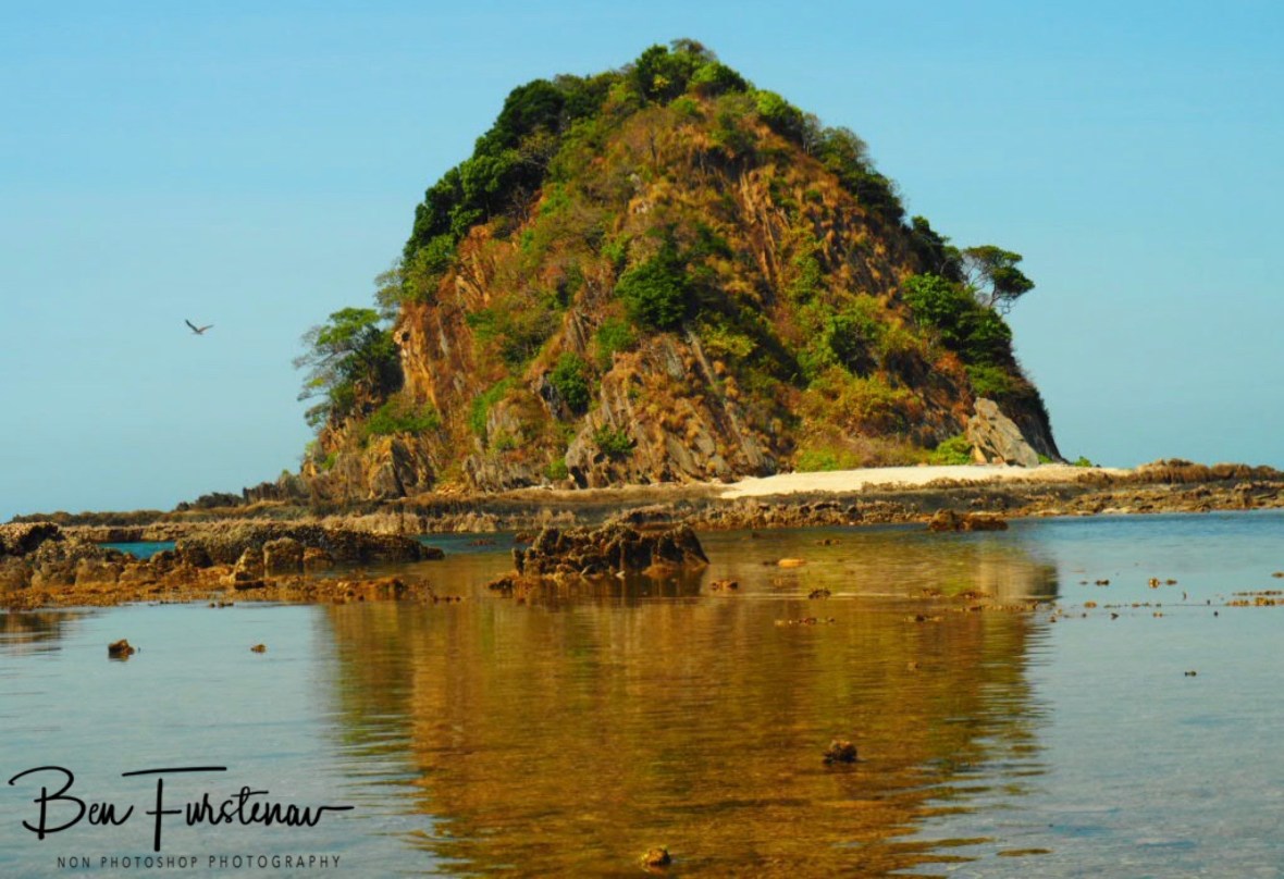 A glorious afternoon to explore Double Island at Palm Cove, Tropical Queensland, Australia 