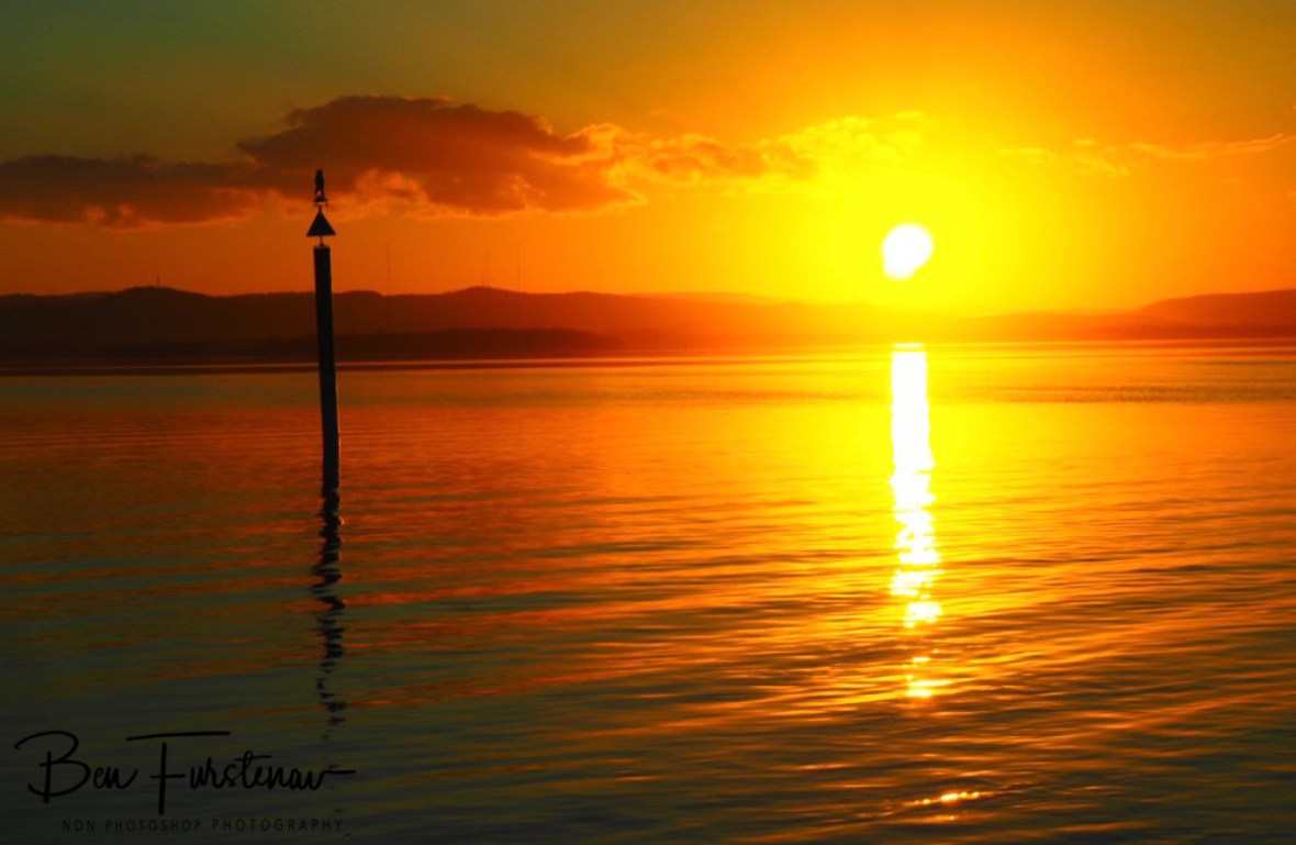 Sunset over Lake Macquarie @ The Entrance, Central Coast, New South Wales, Australia